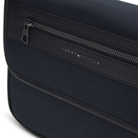 Tommy Hilfiger Repreve Flap Messenger - Sac bandoulière 28 cm (space blue)
