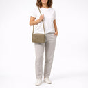 Liu Jo Halona - Umhängetasche M 20 cm (mud) - Ansicht 7