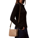 Calvin Klein Quilted Emblem - Umhängetasche 18 cm (desert taupe) - Ansicht 4