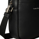 Calvin Klein Raised Slim - Umhängetasche 18 cm (black) - Ansicht 4