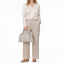 Guess Noelle II - Henkeltasche 31.5 cm (bone logo) - Ansicht 7