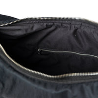 Sandqvist Curve Half Moon Bag L - Umhängetasche 42 cm (black) - Ansicht 4