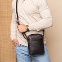 The Chesterfield Brand Laveno - Umhängetasche 22 cm (braun) - Markenkoffer