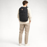 KI-generierte Darstellung – Fjällräven Skule Top 26 - Rucksack 15" 50 cm (black)