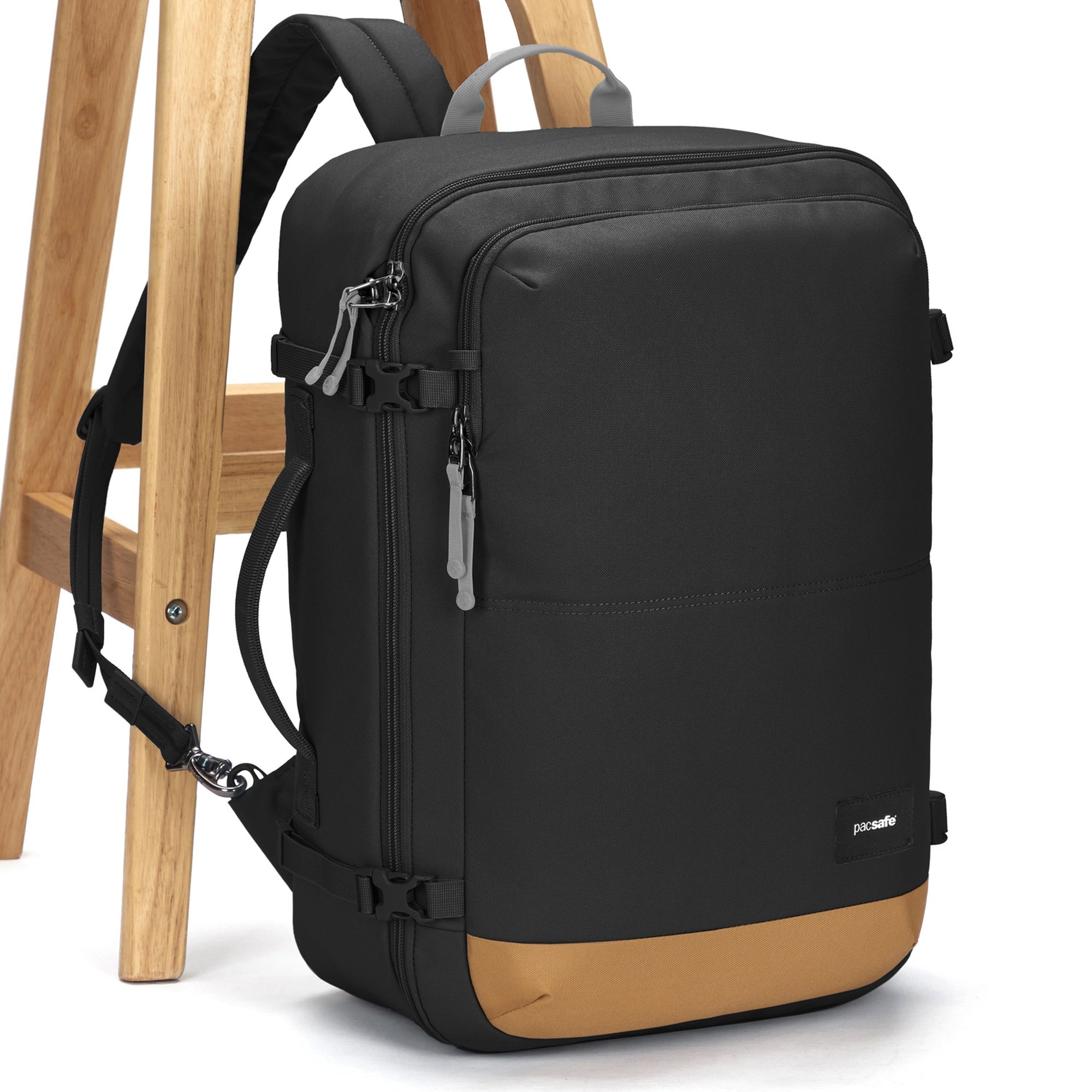 pakt reiserucksack pacsafe GO Carry-on Reiserucksack Jet Black – Markenkoffer