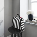 reisenthel cosmetics toiletbag XL - Kulturbeutel 28 cm (summerstripes black) - Ansicht 4