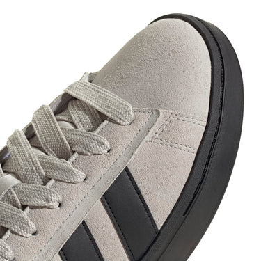 adidas Grand Court Alpha 00s Sneaker - Schuh Men (grey one/core black/core black, 45 1/3) - Markenkoffer