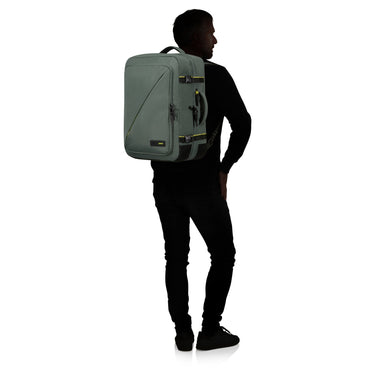 American Tourister Take2Cabin - Reiserucksack 17.3" L 55 cm erw. (grün) - Markenkoffer