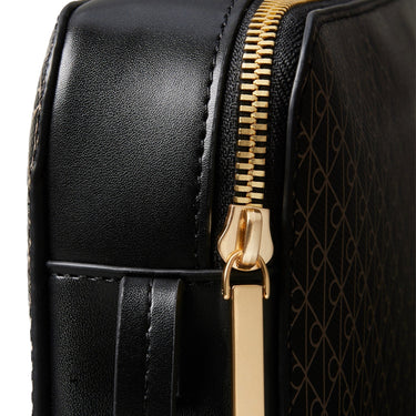 Calvin Klein Emblem - Umhängetasche 21 cm (black) - Markenkoffer