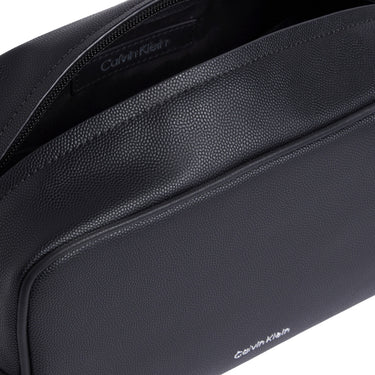 Calvin Klein Must Washbag - Kulturbeutel 24 cm (schwarz) - Markenkoffer