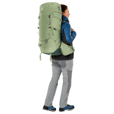 Deuter Aircontact Core 55+10 SL - Women's Trekkingrucksack 79 cm (grove - ivy) - Markenkoffer