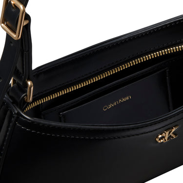 Calvin Klein Monogram Small - Schultertasche 27 cm (black) - Ansicht 3