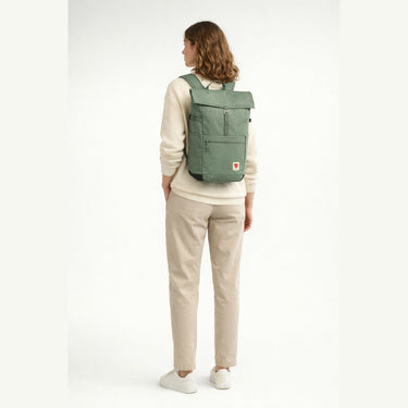 Fjällräven High Coast Foldsack 24 - Rucksack 15" 45 cm (patina green) - Ansicht 3