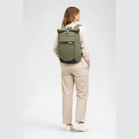 KI-generierte Darstellung – Thule Paramount 24 - Rucksack 17" 53 cm (soft green)