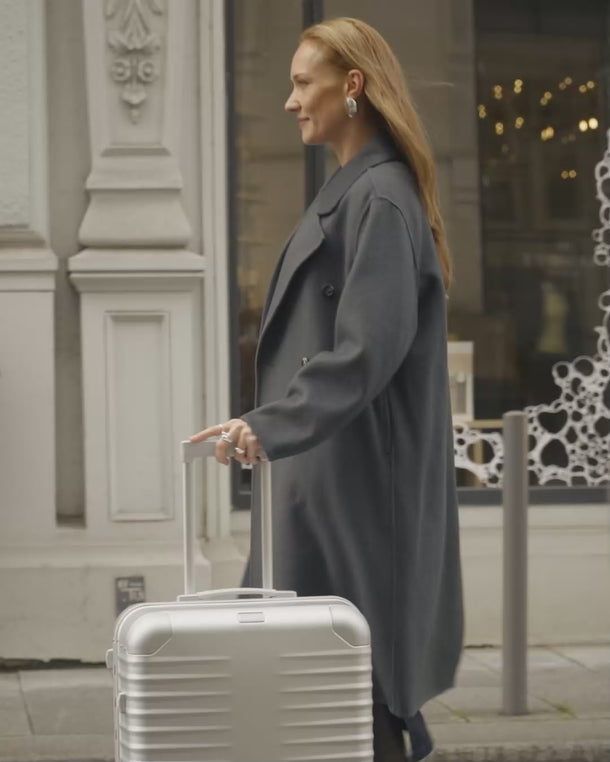 ETERNITY 4w Trolley L, Silver - Produktvideo