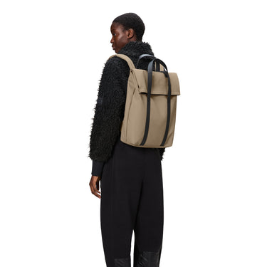 Rains 2 Way - Rucksack 16" 58 cm (beige) - Markenkoffer