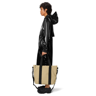 Rains Tote Bag Mini - Shopper 36 cm (sand) - Markenkoffer
