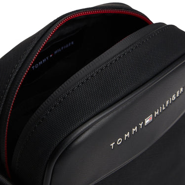 Tommy Hilfiger Foundation - Mini Umhängetasche 20.5 cm (black) - Markenkoffer