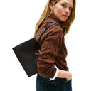 Tommy Hilfiger Her - Henkeltasche M 24.5 cm (black) - Markenkoffer