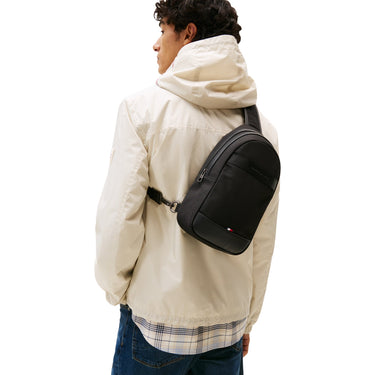 Tommy Hilfiger Nylon Travel Sling Bag - Umhängetasche 32 cm (schwarz) - Markenkoffer