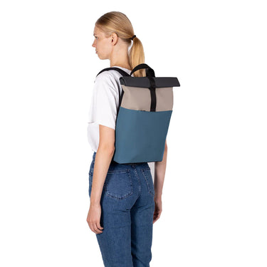 Ucon Acrobatics Hajo Mini Lotus Rolltop - Rucksack 16'' 42 cm (nude/petrol) - Markenkoffer
